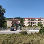 Lejlighedshotel Orama - Serene Plastira Retreat With Stunning Views
