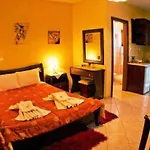Lejlighedshotel Orama - Serene Plastira Retreat With Stunning Views Kryonérion