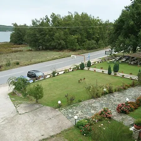 Apartmanhotel Orama - Serene Plastira Retreat With Stunning Views 3*