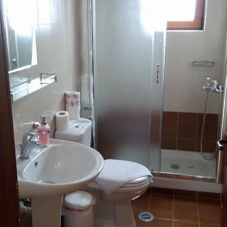 Orama - Serene Plastira Retreat With Stunning Views 公寓式酒店