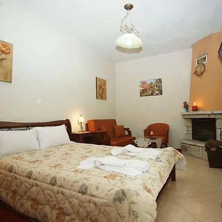 Orama - Serene Plastira Retreat With Stunning Views 公寓式酒店