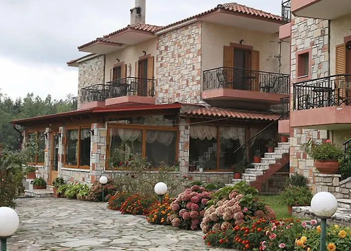 Orama - Serene Plastira Retreat With Stunning Views Κρυονέρι