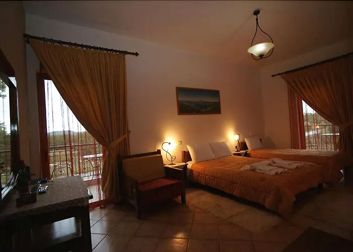 Ξενοδοχείο με διαμερίσματα Orama - Serene Plastira Retreat With Stunning Views 3*