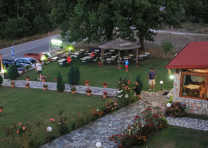 Ξενοδοχείο με διαμερίσματα Orama - Serene Plastira Retreat With Stunning Views 3*