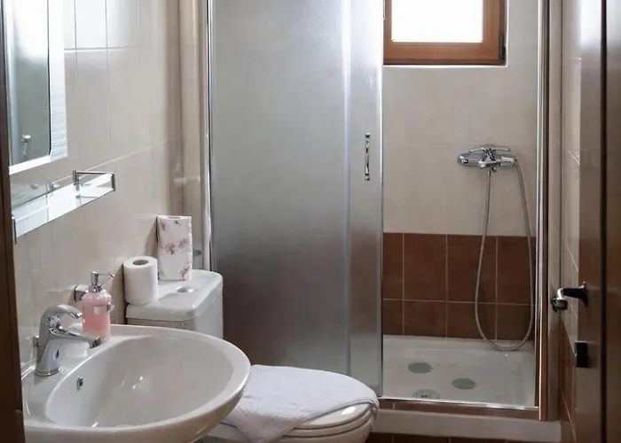 Orama - Serene Plastira Retreat With Stunning Views Ξενοδοχείο με διαμερίσματα